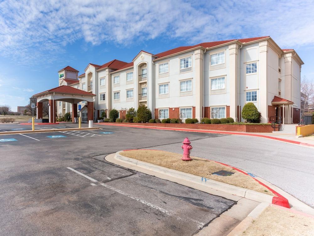 Holiday Inn Express & Suites Oklahoma City Northwest By Ihg Esterno foto